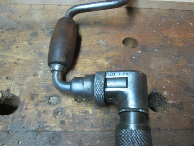 5949ce285deca_chuckdetails.jpg.b3c9cbc1341cf478b6dcf6ef28d13092.jpg