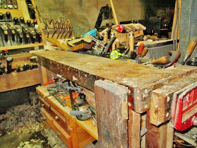 594be63a71f56_clearedbenchtop.jpg.821e93e06de9e48c95dd5e9eb60f36dc.jpg