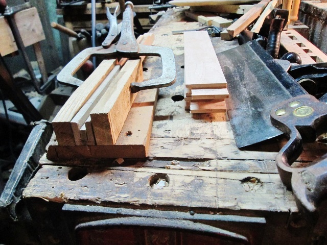 59c817bbd6cde_mortiseset-up.jpg.45b00678a7739831804e3311c66abd44.jpg