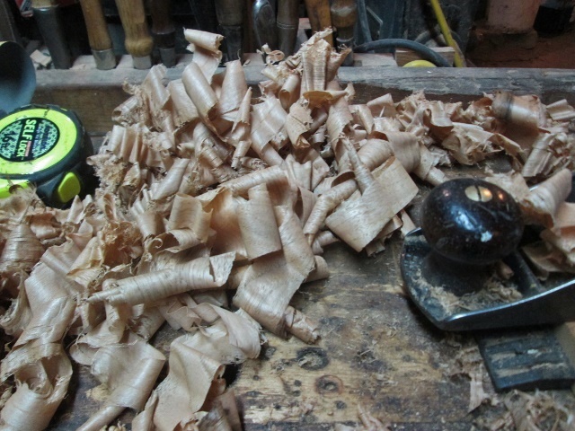 shavings.jpg.0c0ffe0ce76c469c492d4374c46eb2f0.jpg