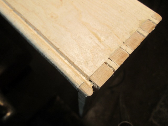 59dbf7c33175a_cornerdetail.jpg.fa99d35f3eb0836a0da49109f1384ba4.jpg