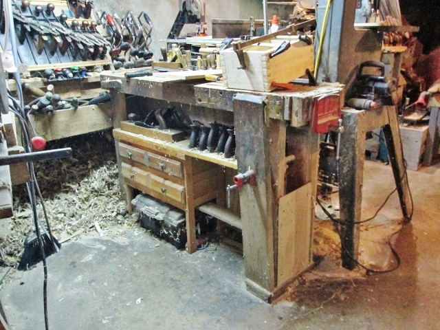 bench.jpg.33c55a6cb68948b4ad2a71cb0d4bfc6d.jpg
