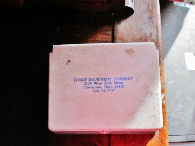 5a25bdbe6fcda_redlid.jpg.6cabc9317e005cd01a971d5296abda51.jpg