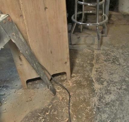 5a4dbe11a38b8_messyfloor.jpg.c42ad91469c5ce7706b083ee5ec403a1.jpg