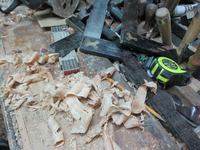shavings.jpg.69afae36824244f8cba1a01e1c7efef0.jpg