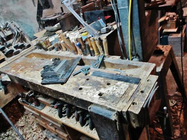 5a8ba22f15326_cleanedbench.jpg.da6e85d88793336c7a7eb11ce5bcfcee.jpg