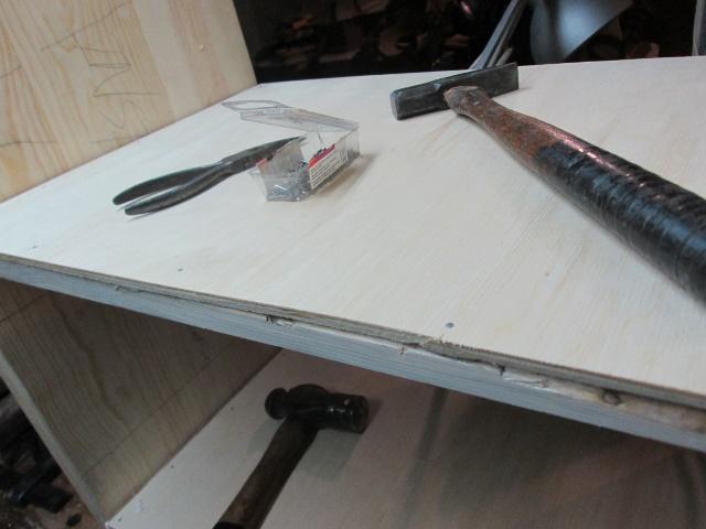 5a99e5936968d_hammerandnails.jpg.f2c7b9cb4dee0bf890025aeefda1b16f.jpg