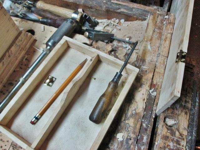 Screwdriver.jpg.792b9b109bc16756b779f33314d8a292.jpg