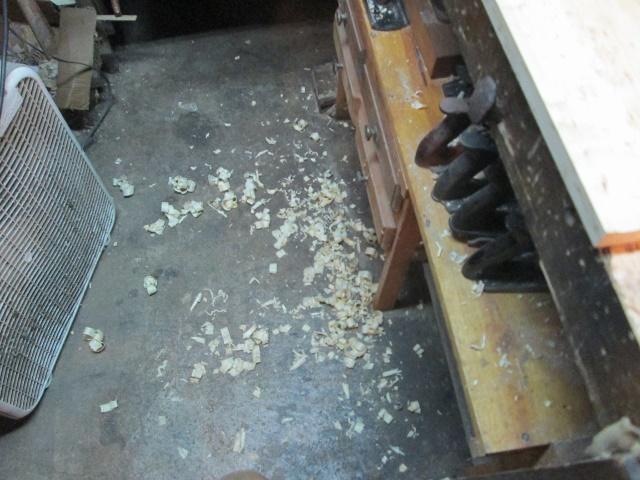messy.jpg.ac3981e5a54d48f125c57fbe0d3b3f8c.jpg