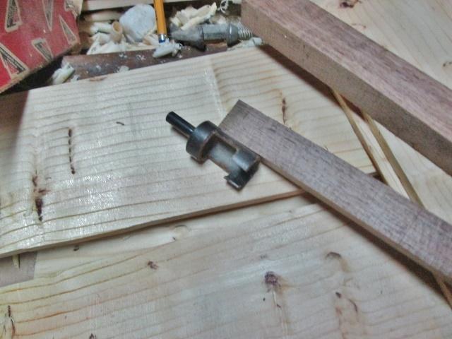 plugcutter.jpg.0972b2a3290e3f02617a3092bcf1fb0b.jpg
