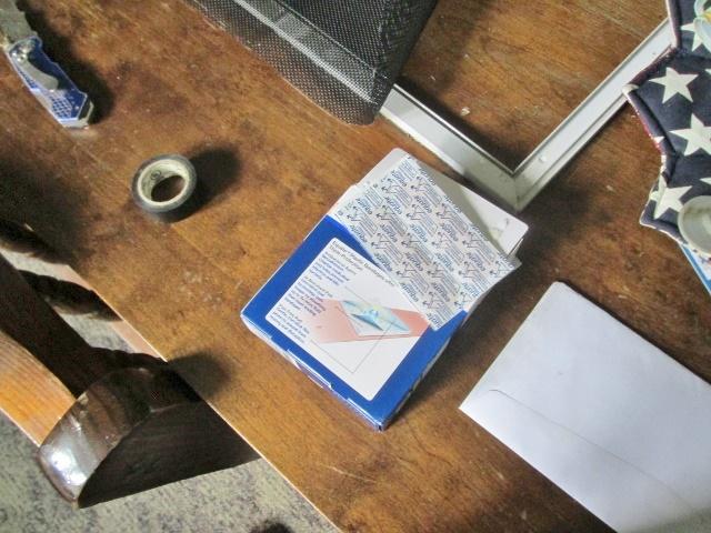538029507_bandaidsandtape.jpg.5c31e580a460d743a76173e3cf8031a6.jpg