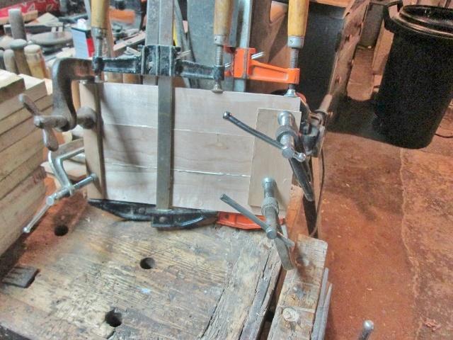 294728700_forestofclamps.jpg.2b29786ef77d88689ef295fb6dbbc673.jpg