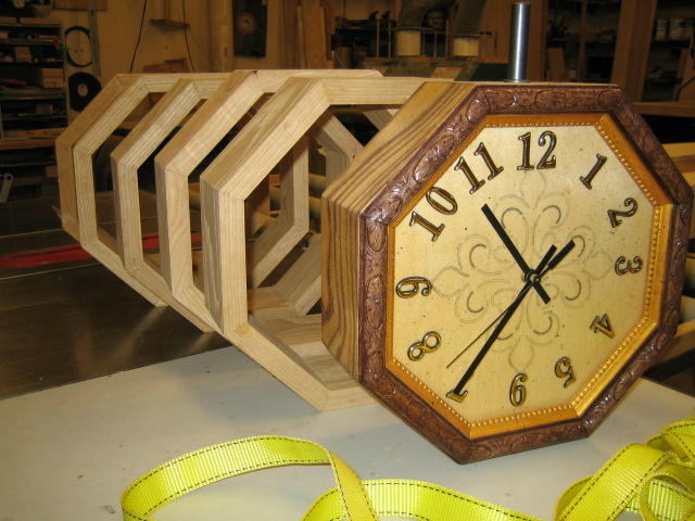 1722601671_startwallhangclocks022.JPG.0ee60fa6411a9788fecaa2e58913851a.JPG