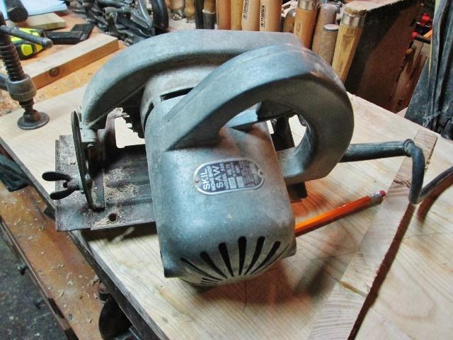 1290384646_SKILsaw.jpg.cc8ce40cd367b4996ac05f7bf56e919b.jpg