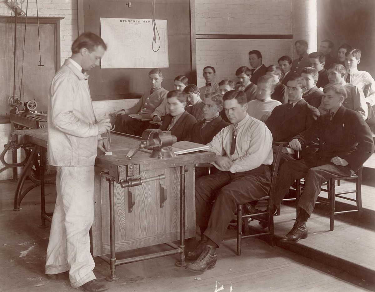 Woodworking Lecture Hall - University of Wisconsin.jpg