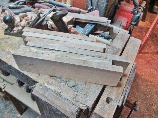790143740_drawerparts.jpg.3b7f80d7d9c07de2b4e3d82ab190f45c.jpg
