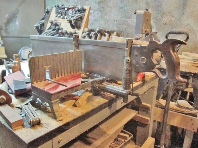 84906032_mitresaw.jpg.2bd9a640574c6d1aec485259e77d2ee4.jpg