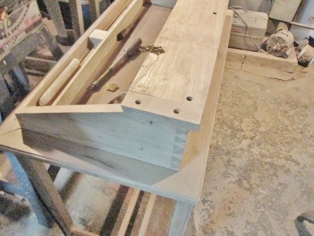 holes.jpg.16575c460e25182c94091d0981db53a3.jpg
