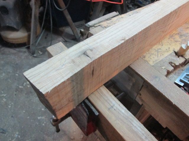 knotty.jpg.847284c6f97c77ff22a10efac1e6f4b6.jpg