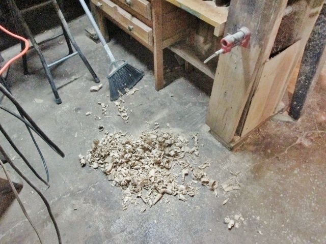 messy.jpg.bf6d19c635f953c44e2ac1edba53defc.jpg