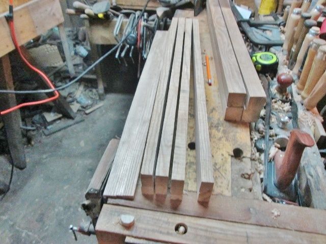 stretchers.jpg.a19a1c8ee1e171e310d810597a33fd70.jpg