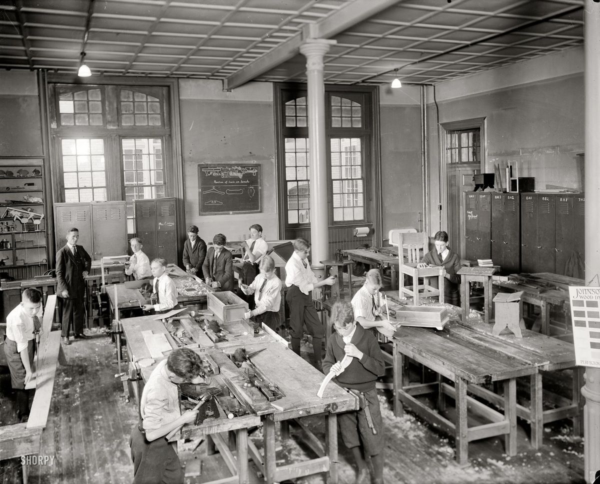 TYWKIWDBI Shop class, 1921.jpg