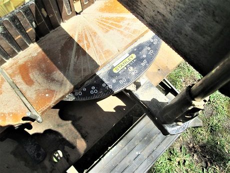 1148646073_PorchProjectMitresawname.JPG.05890dec347ba1ff1c30c347b996e47d.JPG