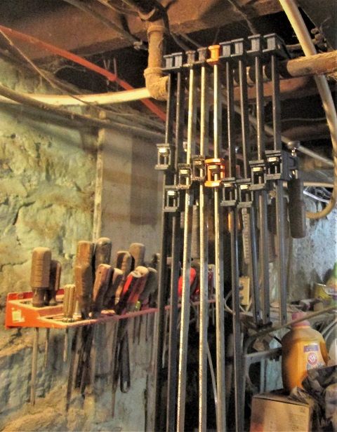 305067944_AshBox2enoughclamps.JPG.49b1eca3162d27d5c99c71deb55b920e.JPG