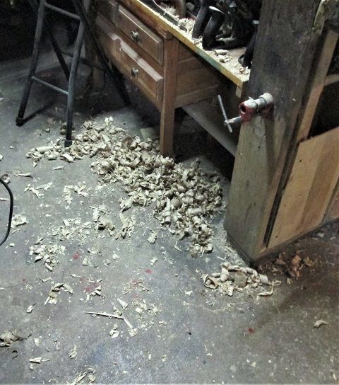 1831528522_ComputerDeskProjectmoreshavings.JPG.3531725060e010b19b3a069a249656ab.JPG