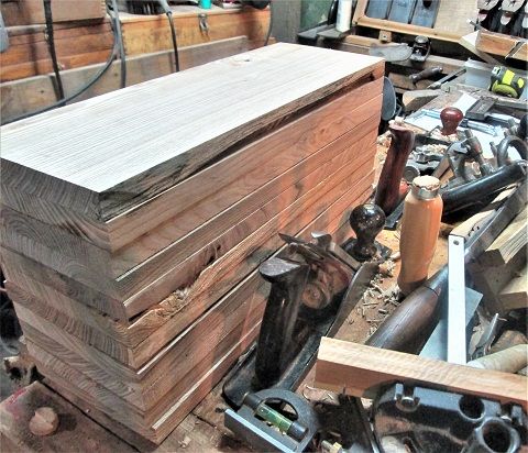 931547693_ComputerDeskProjectcrowdedbench.JPG.93b978155014b48a55a386bad5dd7371.JPG