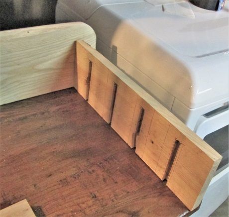 1037955199_ComputerDeskHutch4cubbydados.JPG.863edfceb4a5b3096253d337f6ffc4de.JPG