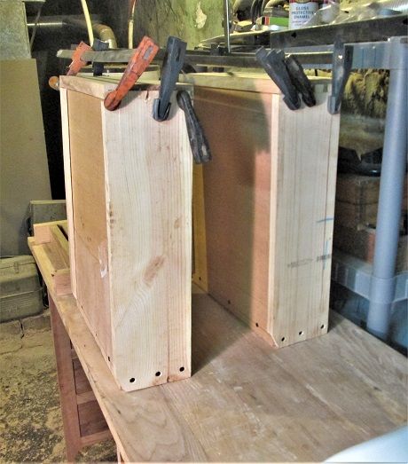 1071949402_ComputerDeskDrawerstwoassembled.JPG.821fcf3ff6ec94fb378f90405d36273b.JPG