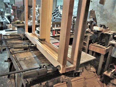 1208148999_Kneewellframesdetails.JPG.bd61bc91c7139147aebb5189ed6110e4.JPG
