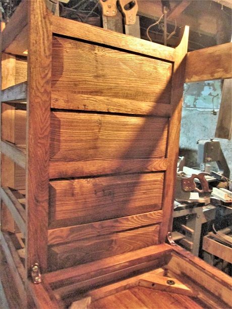 1562900268_ComputerDeskfinishinginside.JPG.b498c6ec282adbe6539d2daa4daf5589.JPG