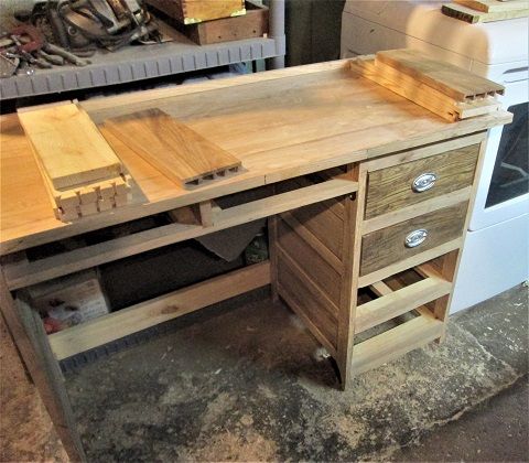 1701140689_ComputerDeskDrawers2fitted.JPG.212febb710e5542f926492a22f743cec.JPG