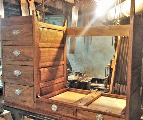 308608107_ComputerDeskfinishingallstained.JPG.7882cf25b7a3beba760b17841b3bff58.JPG
