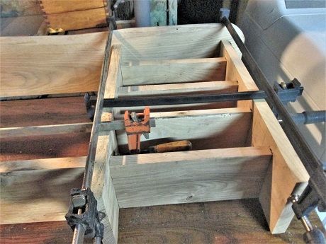 61495955_ComputerDeskHutchfixedshelves.JPG.605c58974f33c43a4e57f97cabcbc61c.JPG