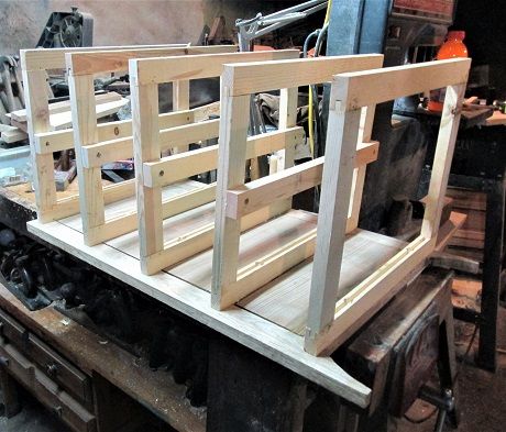 991454617_computerdeskproject5framesinstalled.JPG.9b6b9add97a71cbf819704649b0e080c.JPG