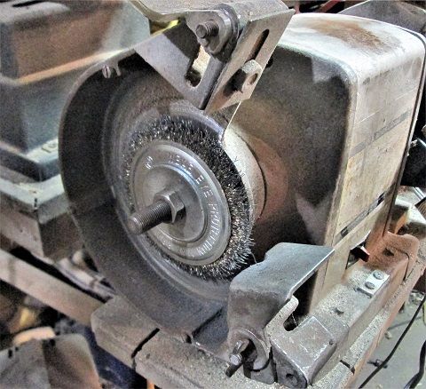 486208686_MitreBoxSawoldwheel.JPG.691bf5ac4260183b1b4e21dd5cf1f95c.JPG