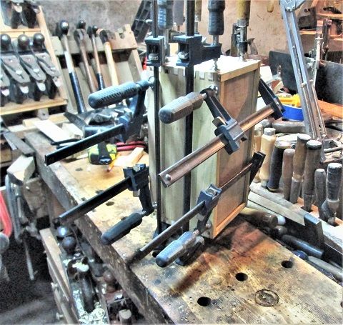 498200583_PoplarBoxProjectdryrunclamps.JPG.3a5ca39c2cd6a83476556d990f8875fc.JPG