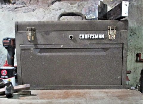 2076020100_ToolChest.closedup.JPG.2086bfa3d494e4bf57e851a2724d2ba1.JPG