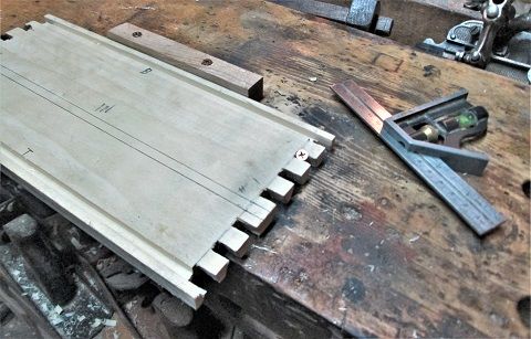 969371230_Poplarbox2lidgroovesetup.JPG.aab262deee150a44223920d4b0b2ea4e.JPG