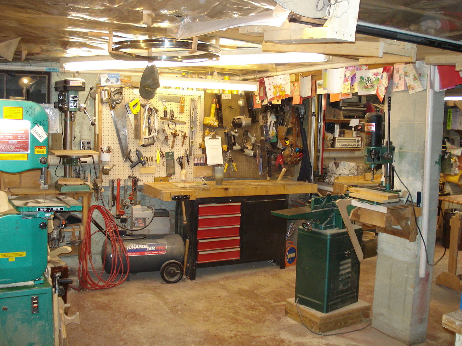 Workbench.JPG.722340fd79596ced5694b9c239b56717.JPG