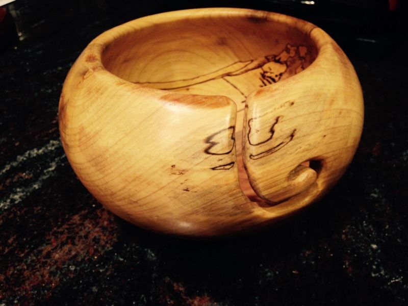Yarn bowl pecan