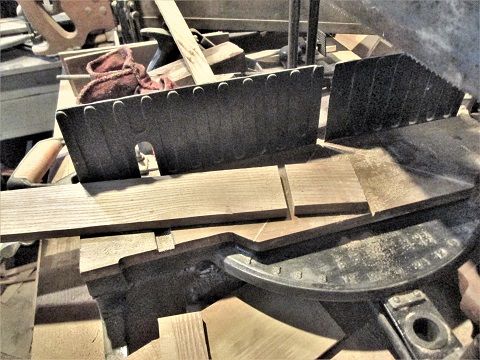 332878902_AshBoxProjectMitreboxcut.JPG.b245a317851e0350cca4b78b1aa79ae8.JPG