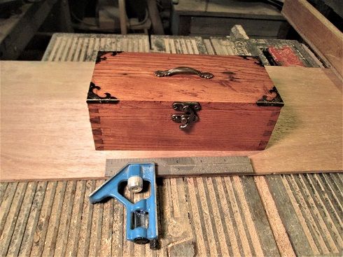 1042036219_AshBoxProject2PIPforscale.JPG.17fbce867bf0fd6b601ab414a1d07f91.JPG