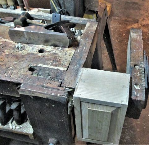 1589282536_RouterPlaneProjectoneendplaned.JPG.755a1a640c17e47bd073ef007b3bbc77.JPG