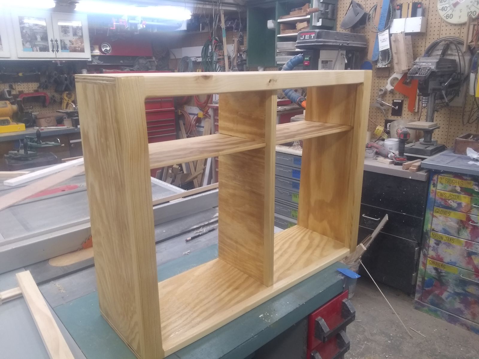 269012454_cabinetday1.jpg.116837d6caf2c78ec0b4ad02980bfdc2.jpg