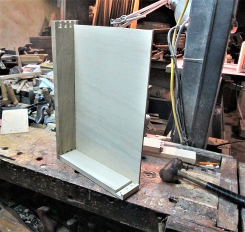 1439400141_Leftoversfirstdrawersidegluedup.JPG.5a5036ccb3b56b73287757f05a01dfe0.JPG