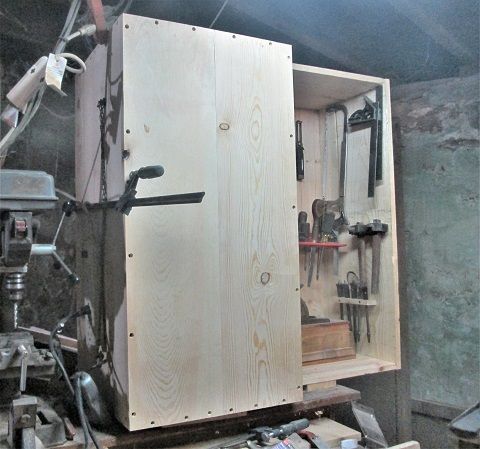 1430307610_ToolCabinetDoortestfit.JPG.57209e0dd0aa1828b24b19775880131d.JPG